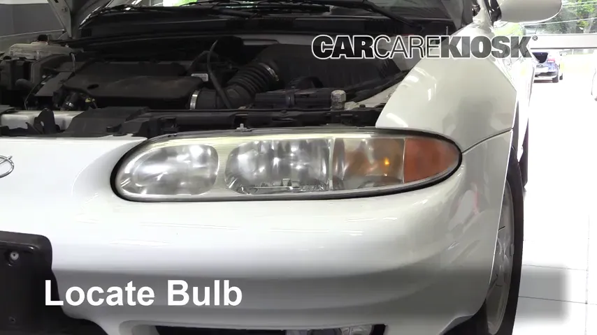 2001 Oldsmobile Alero GL 2.4L 4 Cyl. Sedan (4 Door) Luces Luz de giro delantera (reemplazar foco)